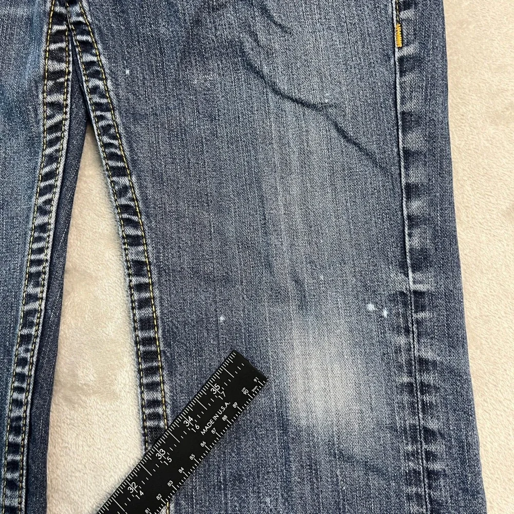 True Religion Straight Flap Pocket Blue Jeans 31x27 Faded Denim Distressed